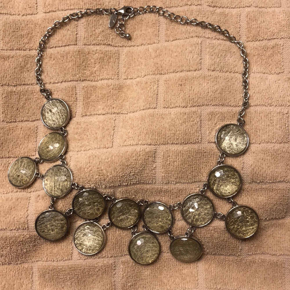 Elegant Necklace Used a few time